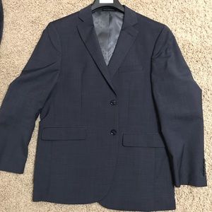 Men’s Perry Ellis Suit